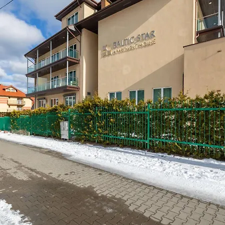 Rodzinne W Mielnie Blisko Plazy Parking By Renters Mielno (Koszalin)