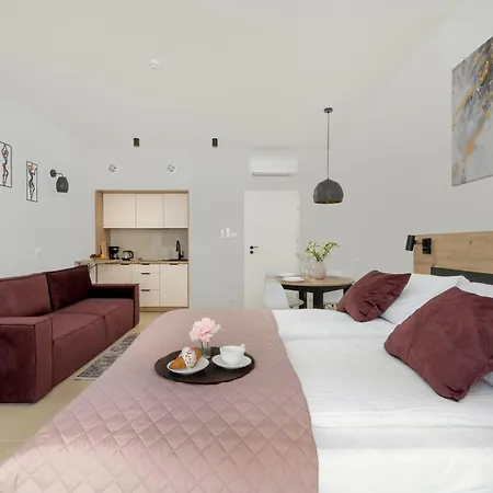 Rodzinne Typu W Mielnie Blisko Plazy Parking By Renters Mielno (Koszalin)