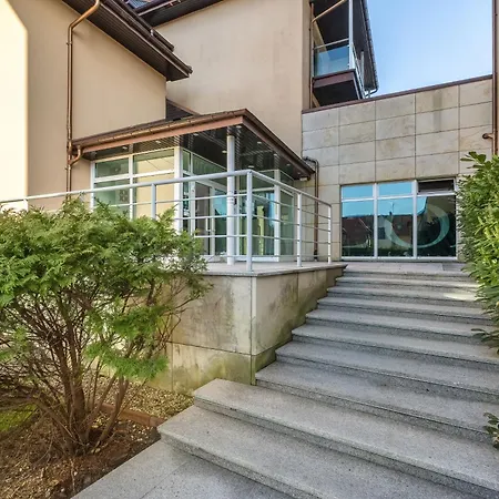 Rodzinne Typu W Mielnie Blisko Plazy Parking By Renters *